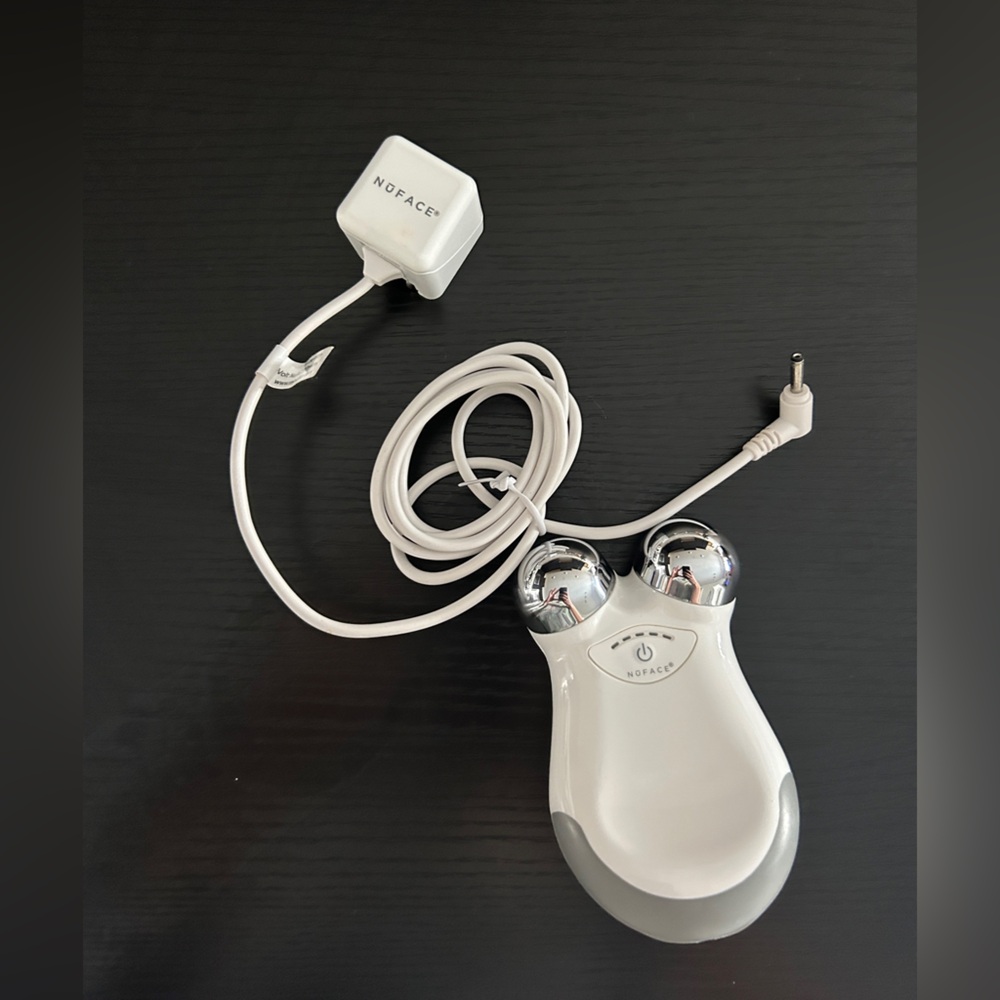 NuFace mini Toning Device in White and Silver